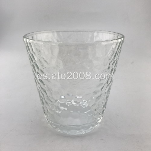 Vaso de vidrio transparente con patrón de daño